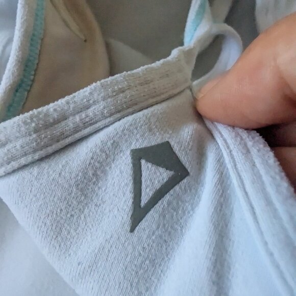 3/$30 Iviva Y tank with built in bra - Picture 3 of 3